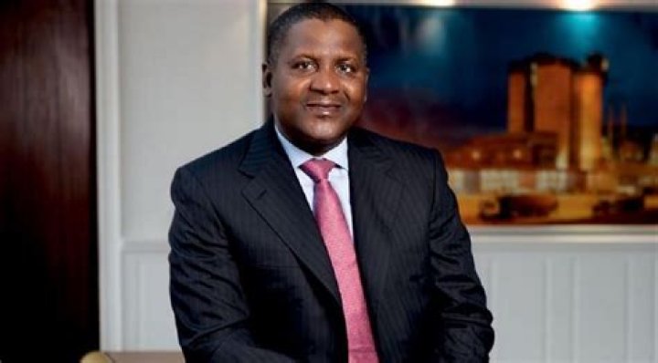 Aliko Dangote Bio, Wiki, Age, Wife, Net Worth, House, Cars, Children, Height, Arsenal, Girlfriend, Parents
