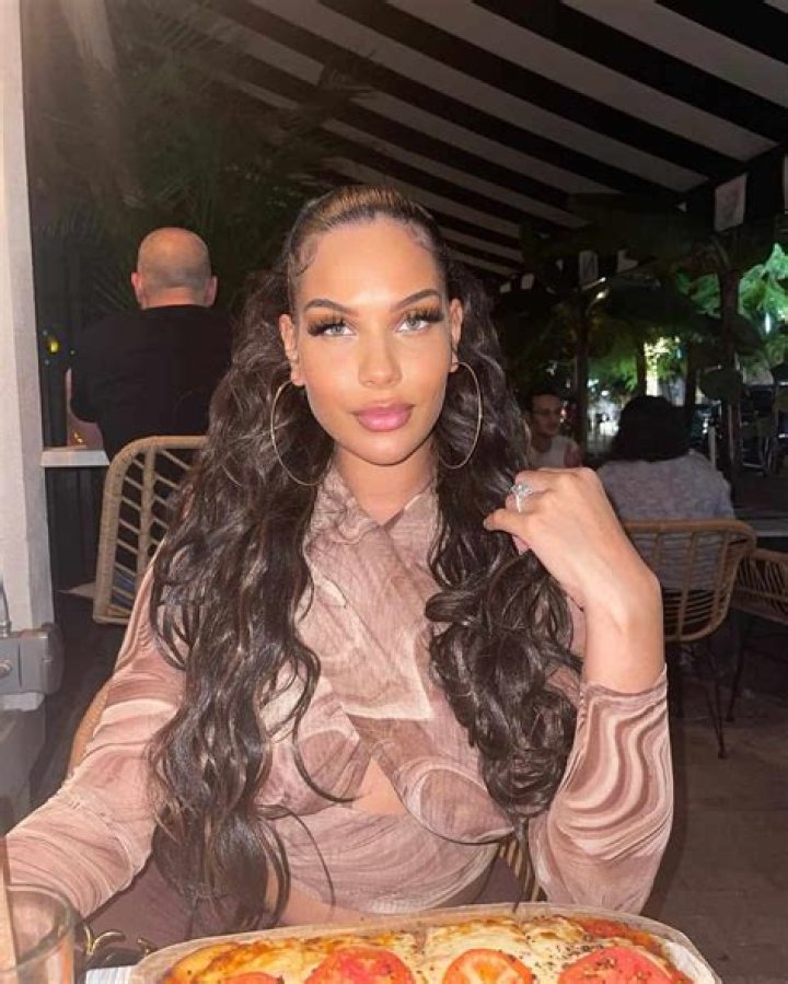 Amirah Dyme Bio, Outfit, Age, Net Worth, Boyfriend, Religion, Hushpuppi, Instagram, Weight, Wikipedia, Birthday