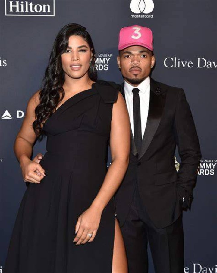 Chance The Rapper Bio, Wife, Age, Album, Net Worth, Lyrics, Songs, Shop, Wiki, Height, Girlfriend, Daughters