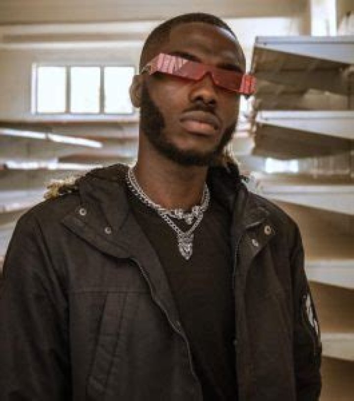 DJ Zeeez Biography, Age, Net Worth, Songs, Meme, Wikipedia, Girlfriend, Photos, Instagram