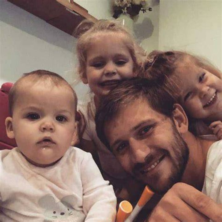 Francois Steyn Bio, Age, Wife, Brother, Net Worth, Family, Farm, Wiki