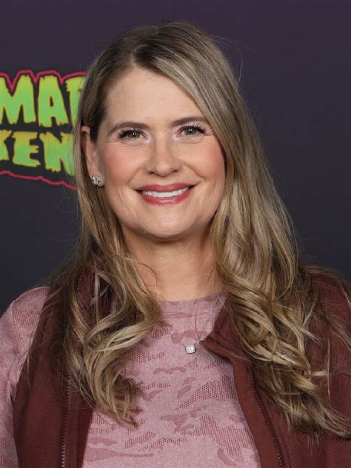 Kristy Swanson Biography, Age, Net Worth, Movies, Husband, IMDb, Twitter, Instagram, Son, Instagram, Wikipedia, Height