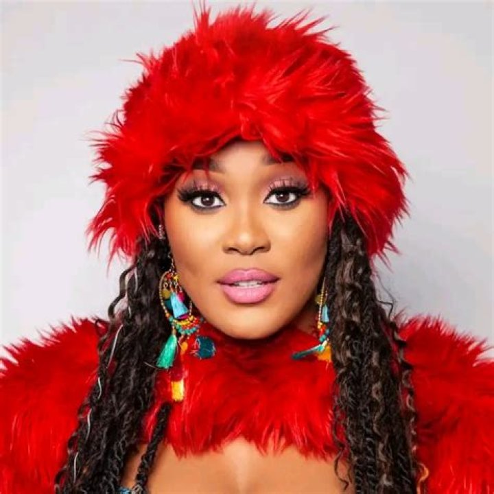 Lady Zamar Bio, Songs, Age, Lyrics, Net Worth, Married, Husband, Boyfriend, Wikipedia, Pictures