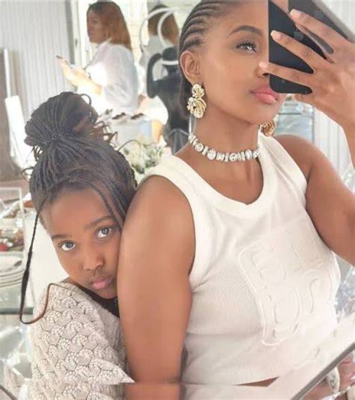 Lunathi Mampofu, Age, Child, Siblings, Instagram, Net Worth, Partner, Husband, Boyfriend, Wiki