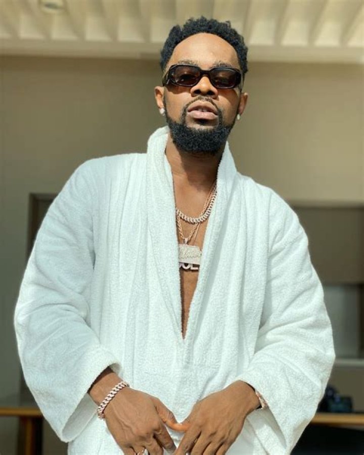 Patoranking Biography: Wife, Age, Children, Net Worth, Girlfriend, Songs, Albums, Wikipedia, Siblings, House, Pictures, State Of Origin