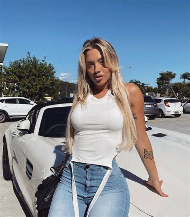 Tammy Hembrow Biography, Age, Net Worth, Height, Wikipedia, Husband, YouTube, Work Out, Kids, Boyfriend